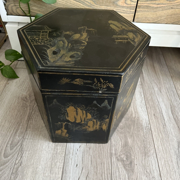 Vintage Japanese Large Lidded Lacquer Box Hat Storage Waterfall Mountain Octagon - Picture 2 of 6